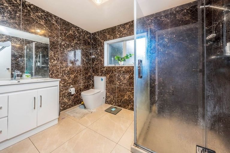 Photo of property in 4 Chichester Drive, Rosehill, Papakura, 2113