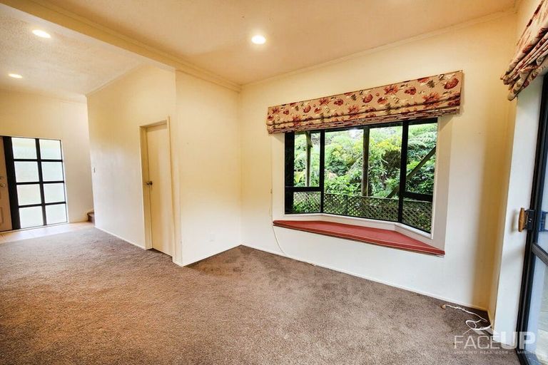 Photo of property in 2/221 Manuka Road, Bayview, Auckland, 0629