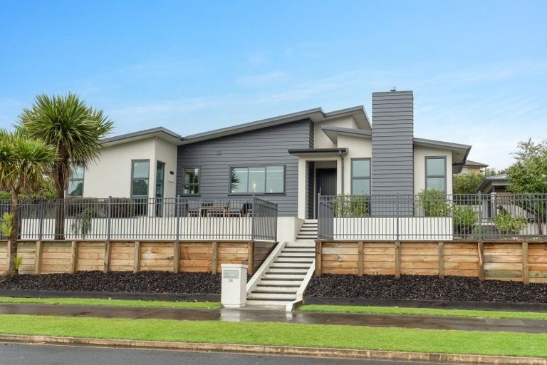 Photo of property in 26 Grandvista Drive, Green Island, Dunedin, 9018