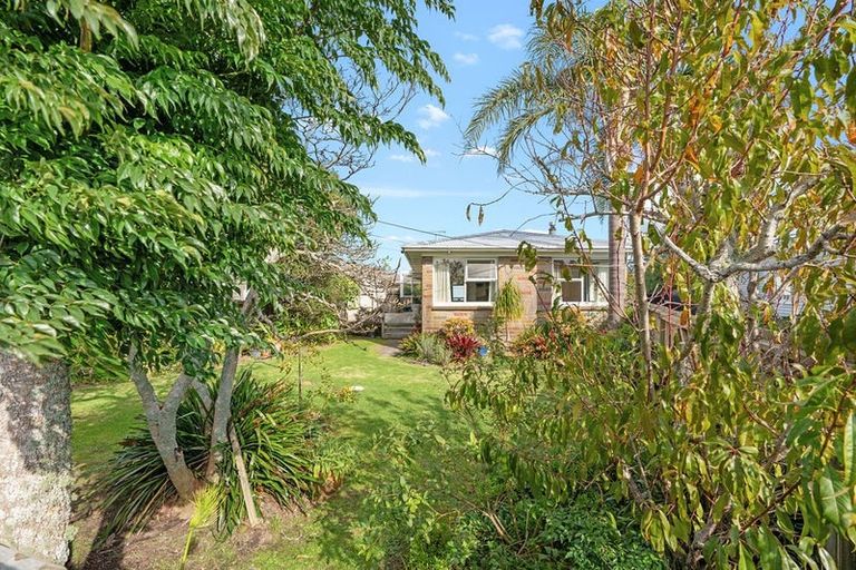 Photo of property in 203 Parkhurst Road, Parakai, 0830