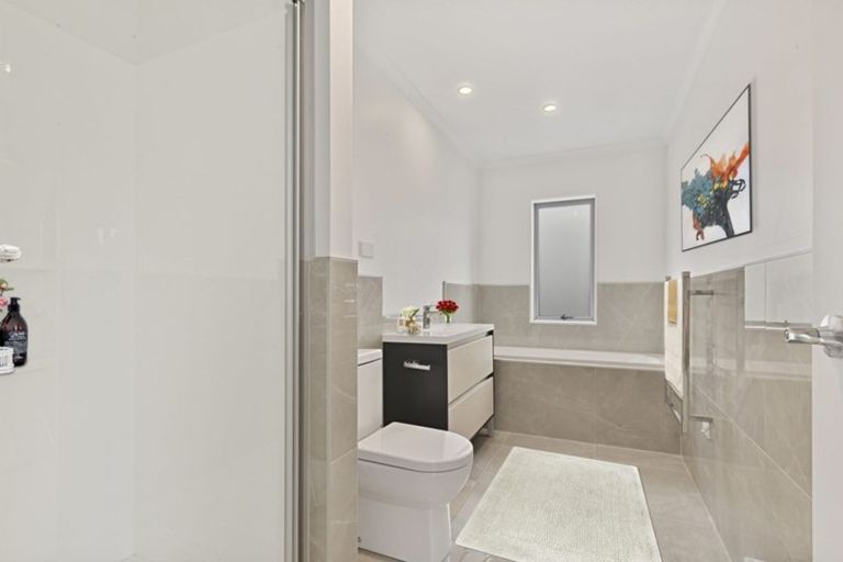 Photo of property in 3 George Mcwhirter Avenue, Massey, Auckland, 0614