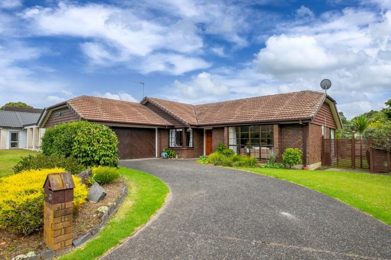 Photo of property in 33 Uppingham Crescent, Hillcrest, Auckland, 0627