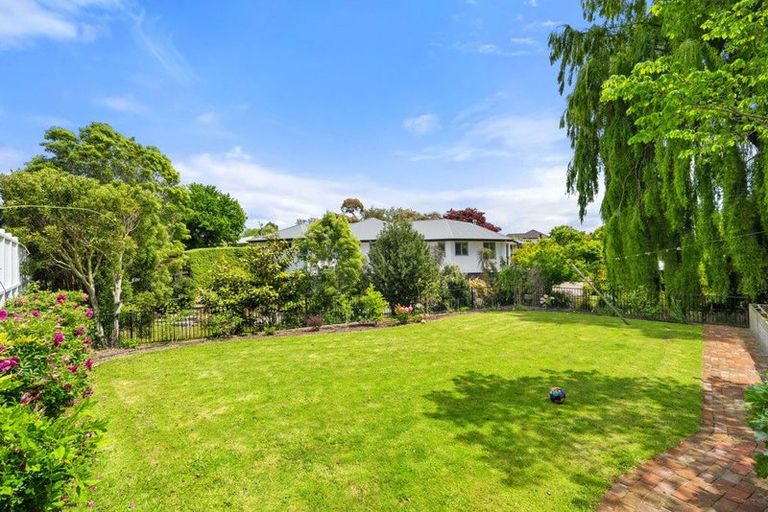 Photo of property in 21 Locarno Street, Opawa, Christchurch, 8023