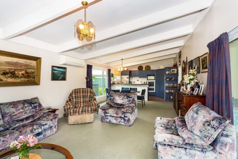 Photo of property in 16 Pound Road, Leeston, 7632