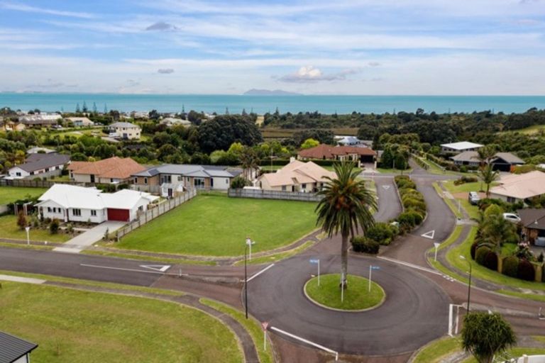 Photo of property in 2 Sea Vista, Athenree, Waihi Beach, 3177