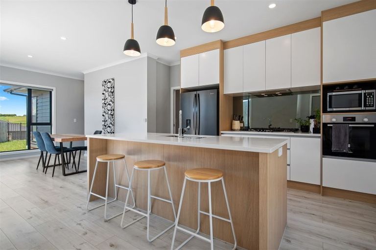 Photo of property in 11 Paiaka Place, Rototuna North, Hamilton, 3210