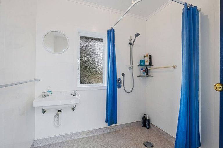 Photo of property in 5 Knights Grove, Otaki, 5512