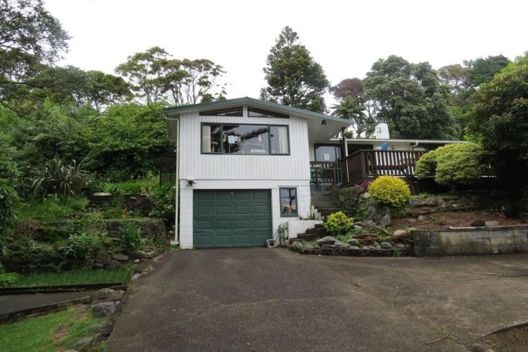 Photo of property in 15 Awanui Street, Merrilands, New Plymouth, 4312