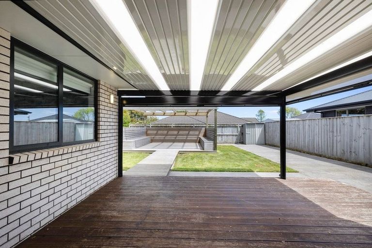 Photo of property in 15 Dreaver Drive, Waitara, 4320