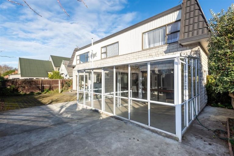 Photo of property in 11 Jamell Place, Avonhead, Christchurch, 8042