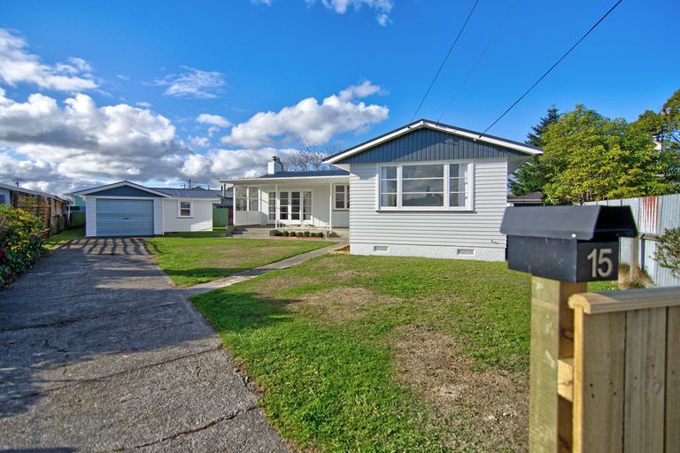 Photo of property in 15 Jones Place, Masterton, 5810
