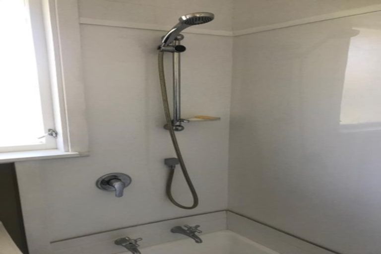 Photo of property in 7 Te Wharekaihua Grove, Turangi, 3334