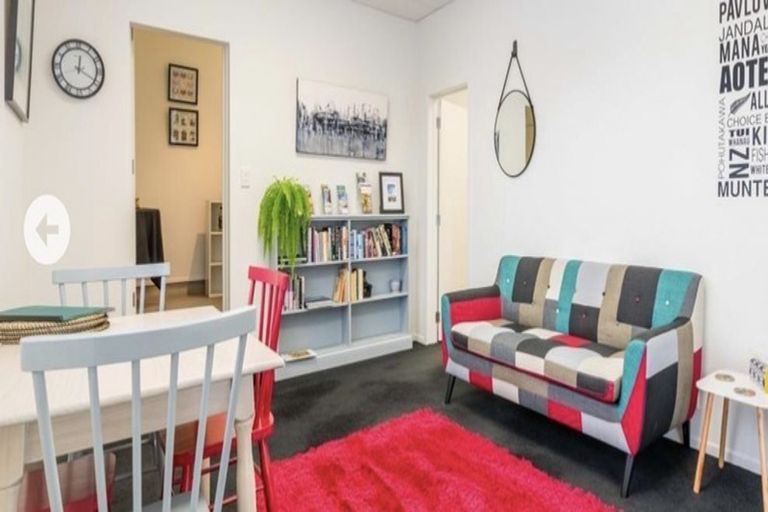 Photo of property in 130 Oraha Road, Kumeu, 0892