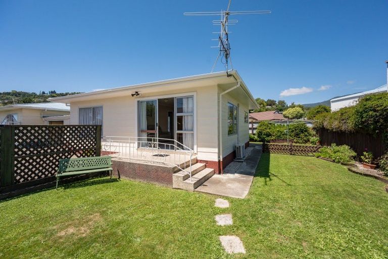 Photo of property in 3/7 Parkers Road, Tahunanui, Nelson, 7011