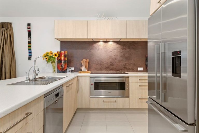 Photo of property in 16 Ellesmere Close, Pyes Pa, Tauranga, 3112