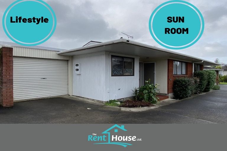 Photo of property in 2/76 Wellington Street, Howick, Auckland, 2014