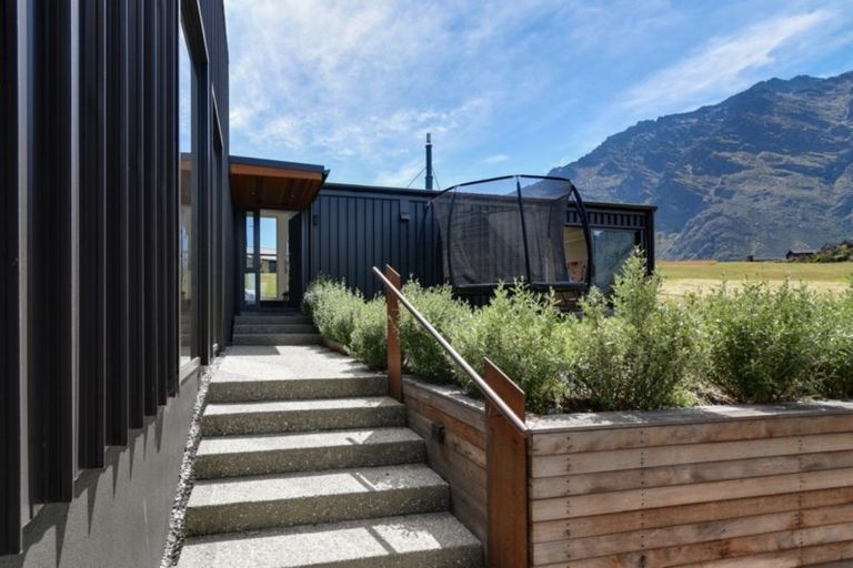 Photo of property in 96 Jacks Point Rise, Jacks Point, Queenstown, 9371