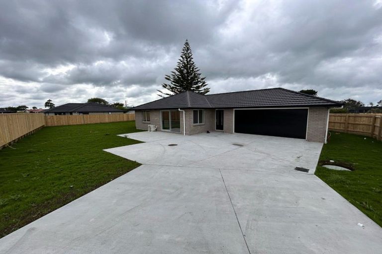 Photo of property in 5 Atea Place, Hawera, 4610