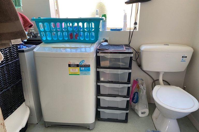 Photo of property in 55 Olliviers Road, Phillipstown, Christchurch, 8011