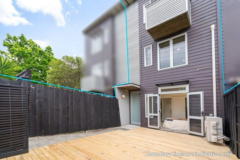 Photo of property in 435b West Coast Road, Glen Eden, Auckland, 0602