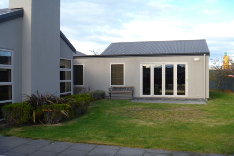 Photo of property in 21 Larch Crescent, Alexandra, 9320