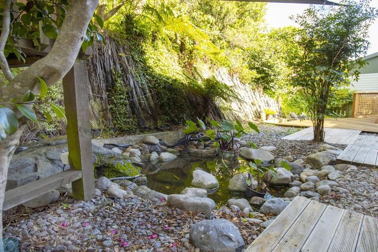 Photo of property in 12 Doon Grove, Papakowhai, Porirua, 5024