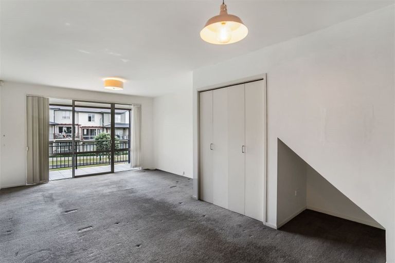 Photo of property in 4/25 Opito Way, East Tamaki, Auckland, 2013