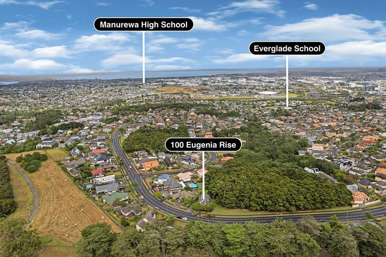 Photo of property in 100 Eugenia Rise, Goodwood Heights, Auckland, 2105