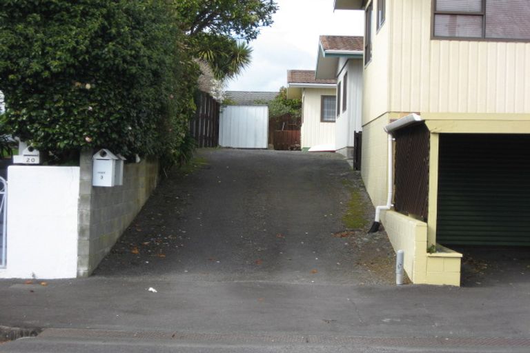 Photo of property in 18 Holsworthy Road, Lower Vogeltown, New Plymouth, 4310