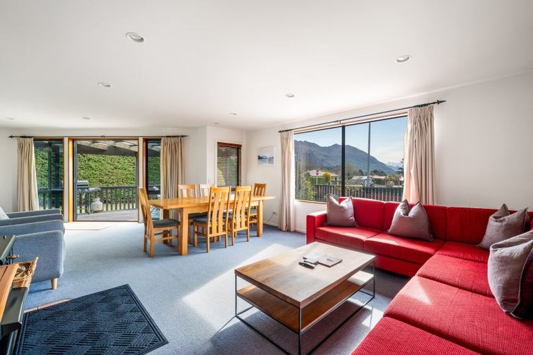 Photo of property in 172 Upton Street, Wanaka, 9305