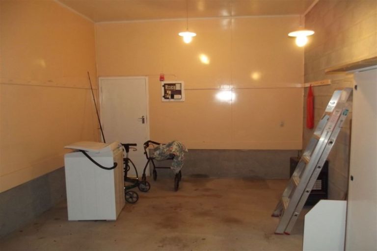 Photo of property in 9 Churchill Place, Waimate, 7924