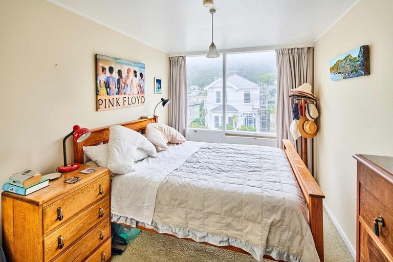 Photo of property in Embassy Court, 72 Brougham Street, Mount Victoria, Wellington, 6011