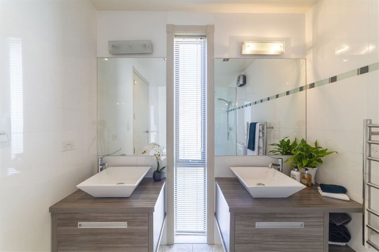 Photo of property in 108a Rossall Street, Merivale, Christchurch, 8014