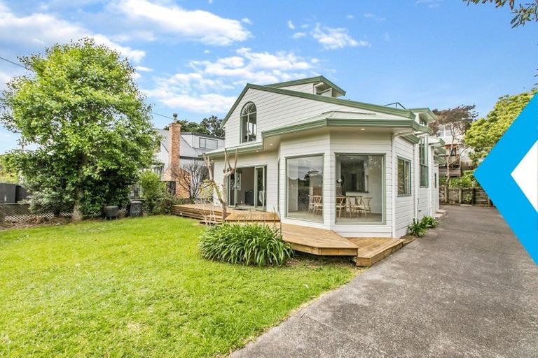 Photo of property in 36 Wairoa Road, Narrow Neck, Auckland, 0624