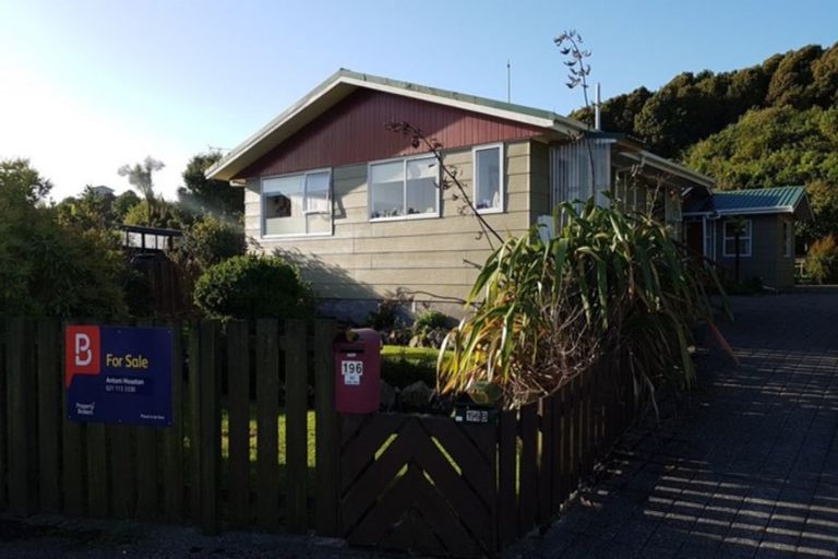 Photo of property in 196a Rolleston Street, Hokitika, 7810