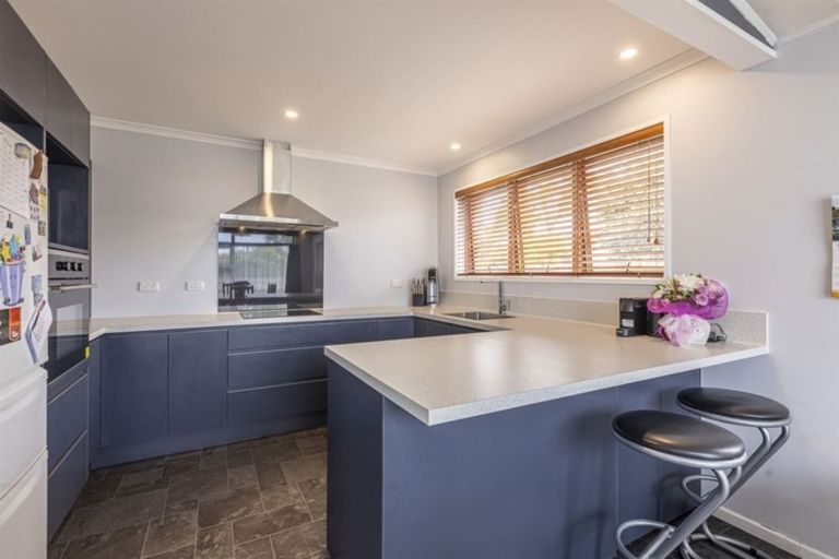 Photo of property in 18 Kennedy Avenue, Feilding, 4702