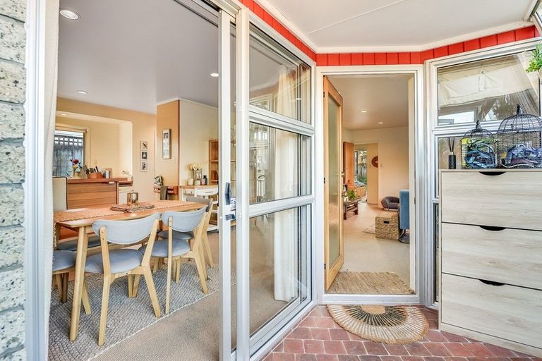 Photo of property in 15b Taylor Terrace, St Andrews, Hamilton, 3200