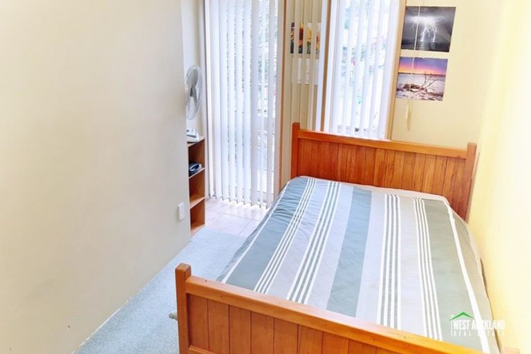 Photo of property in 12 Captain Scott Road, Glen Eden, Auckland, 0602