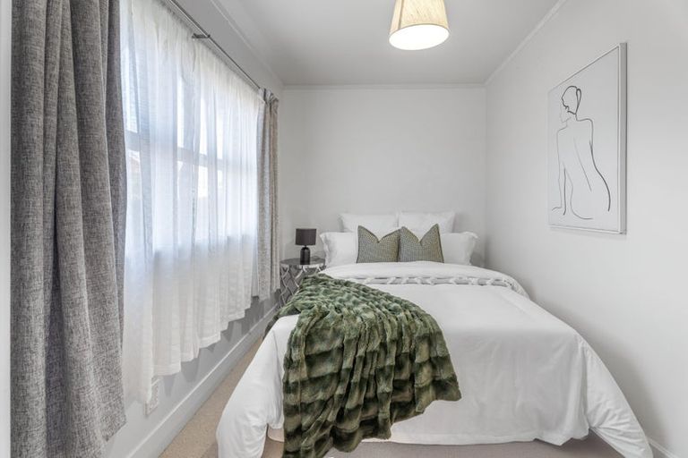 Photo of property in 44 Rimu Street, New Lynn, Auckland, 0600