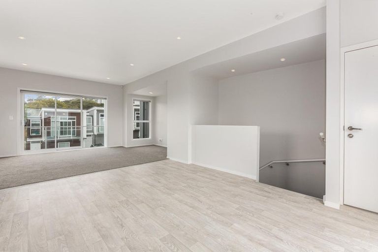 Photo of property in 13 Kohu Way, Whitby, Porirua, 5024