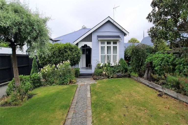 Photo of property in 216 Springfield Road, St Albans, Christchurch, 8014