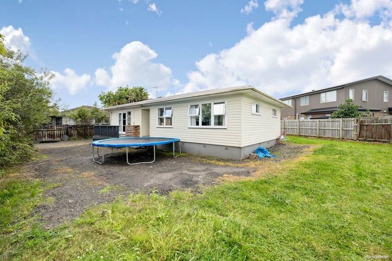 Photo of property in 112 Cargill Street, Papakura, 2110