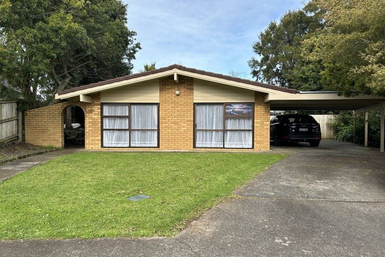 Photo of property in 18 Cornelian Crescent, Half Moon Bay, Auckland, 2012
