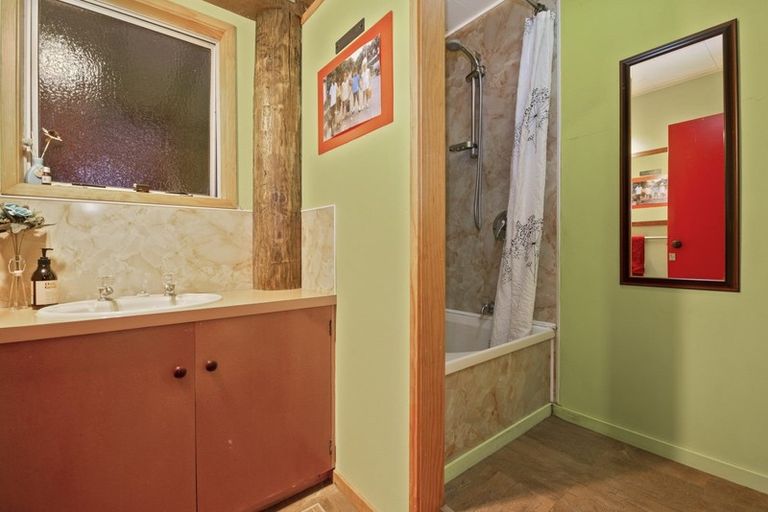 Photo of property in 444 Spencer Road, Lake Tarawera, Rotorua, 3076