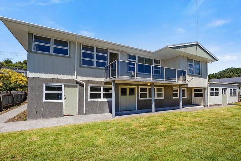 Photo of property in 86 Fulford Street, New Plymouth, 4310