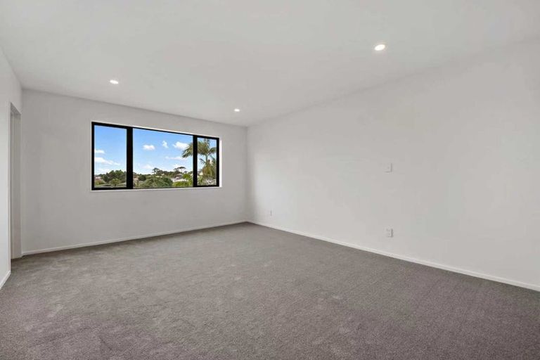 Photo of property in 408 Bucklands Beach Road, Bucklands Beach, Auckland, 2012