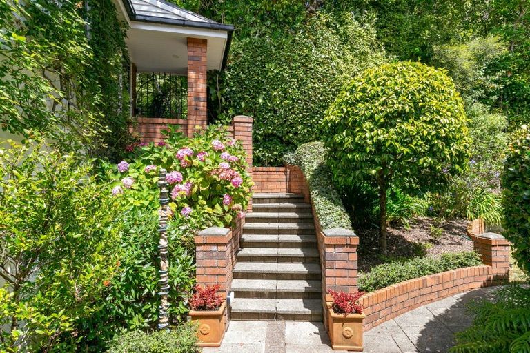 Photo of property in 22 Woodmancote Road, Khandallah, Wellington, 6035