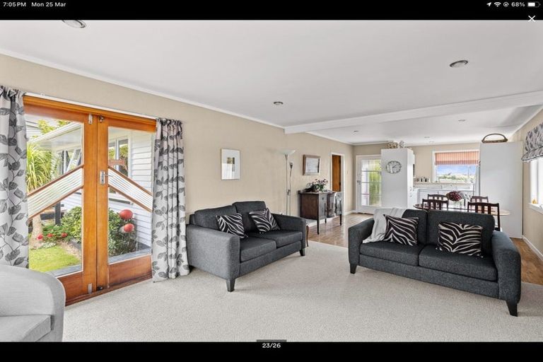 Photo of property in 230 Frankley Road, Frankleigh Park, New Plymouth, 4310
