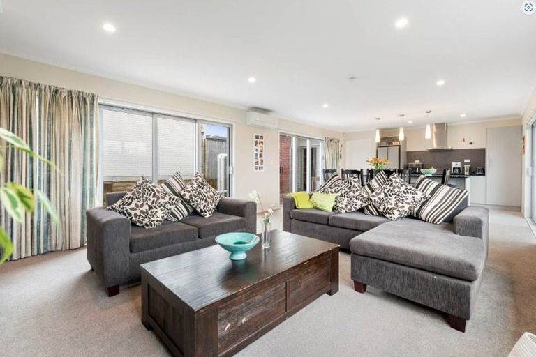 Photo of property in 32 Kare Ariki Place, Pukekohe, 2120