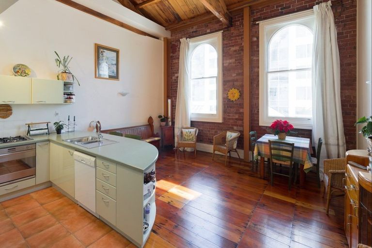 Photo of property in Maison Cabriole Building, 5/60 Courtenay Place, Te Aro, Wellington, 6011